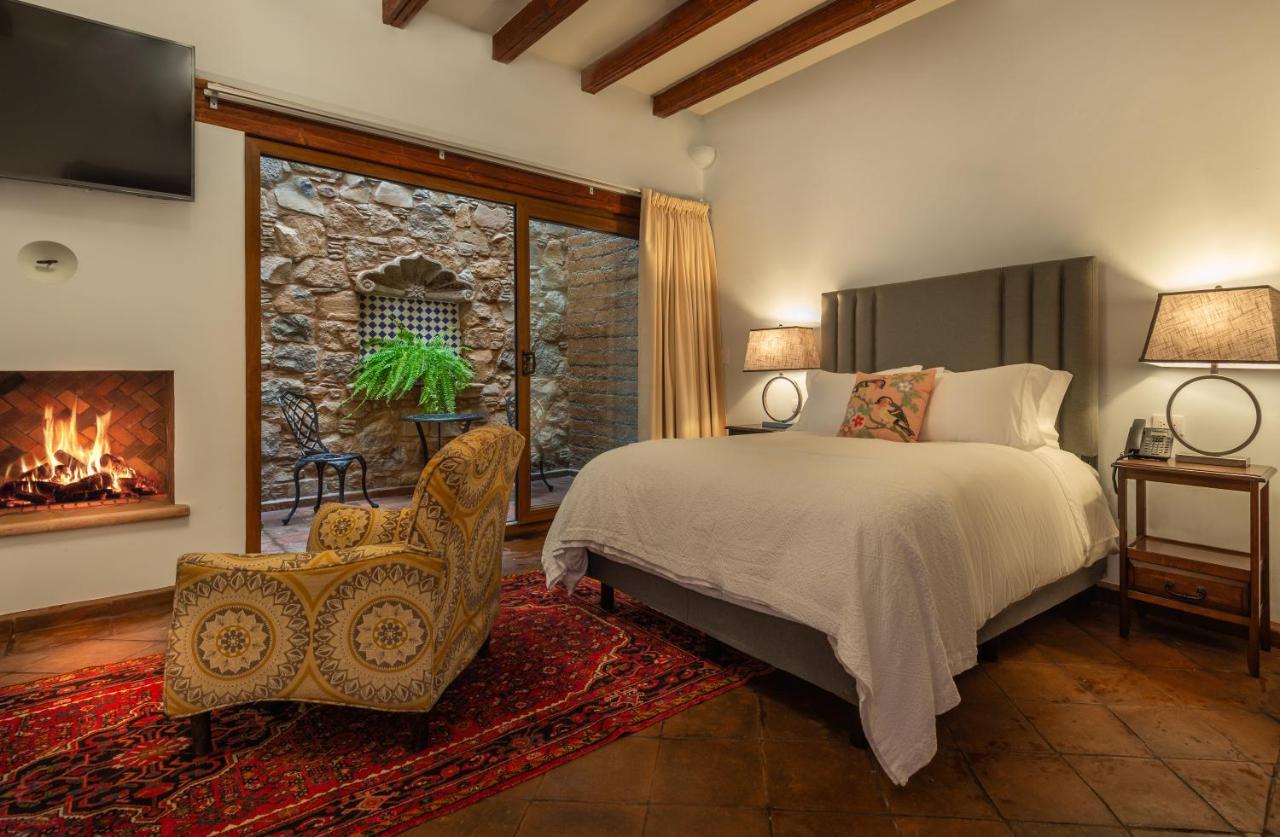 Hotel Boutique Casa Colorada パツクアロ エクステリア 写真