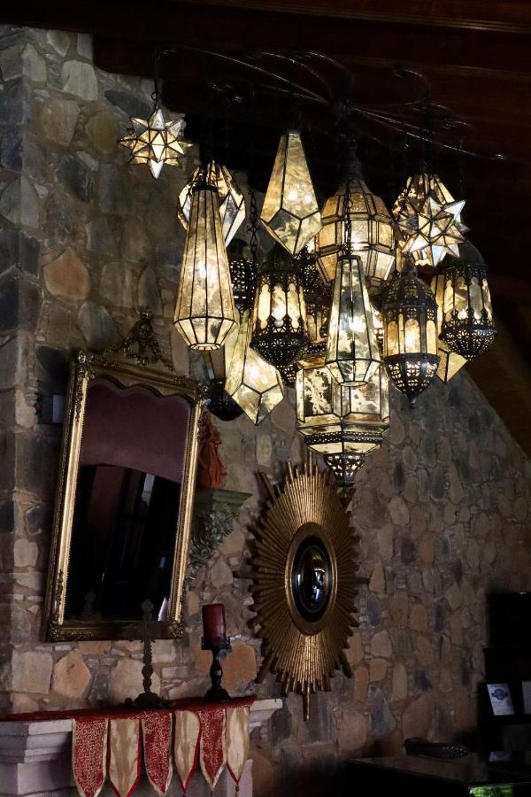 Hotel Boutique Casa Colorada パツクアロ エクステリア 写真