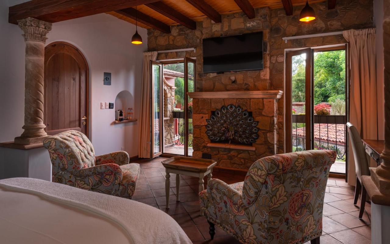 Hotel Boutique Casa Colorada パツクアロ エクステリア 写真